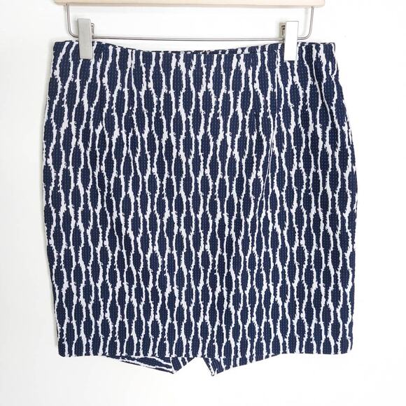 Ann Taylor NWT LOFT Faux Asymmetrical Wrap Skirt Navy Ikat Print Medium Petite - Picture 4 of 7